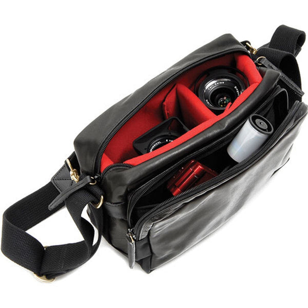 Artisan & Artist GCAM-1100 Leather Camera Bags