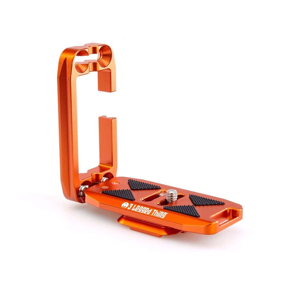 3 Legged Thing Ellie-C Universal L-Bracket with Peak Design Capture-Compatible Base (Copper Orange)