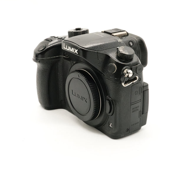 Pre-Owned Panasonic GH4 Digital Camera Body With Strap Charger Battery SN: WE4SC001096 (Second Hand)