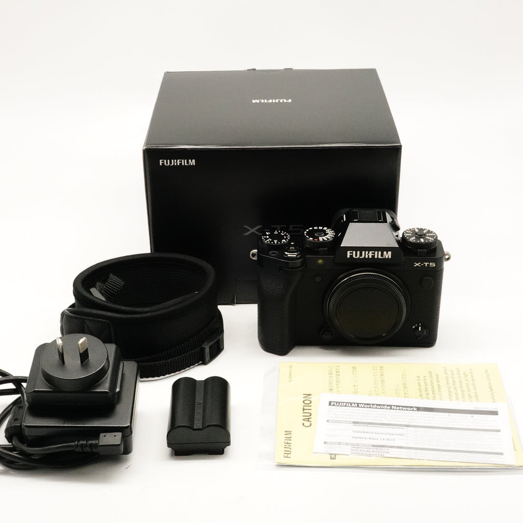 Pre-Owned Fujifilm X-T5 Mirrorless Camera Body Black Mint in Box SN: 3B005740 (Second Hand)