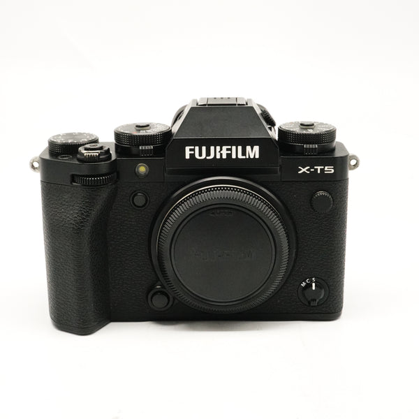 Pre-Owned Fujifilm X-T5 Mirrorless Camera Body Black Mint in Box SN: 3B005740 (Second Hand)