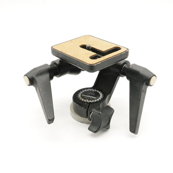 Pre-Owned Manfrotto 058 Tripod with 115 3-Way Head