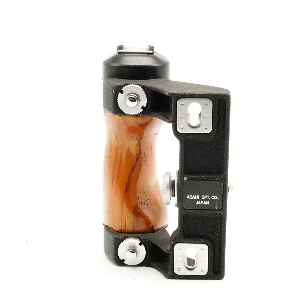 Pre-Owned Pentax 67 Wooden Handle (Second Hand)
