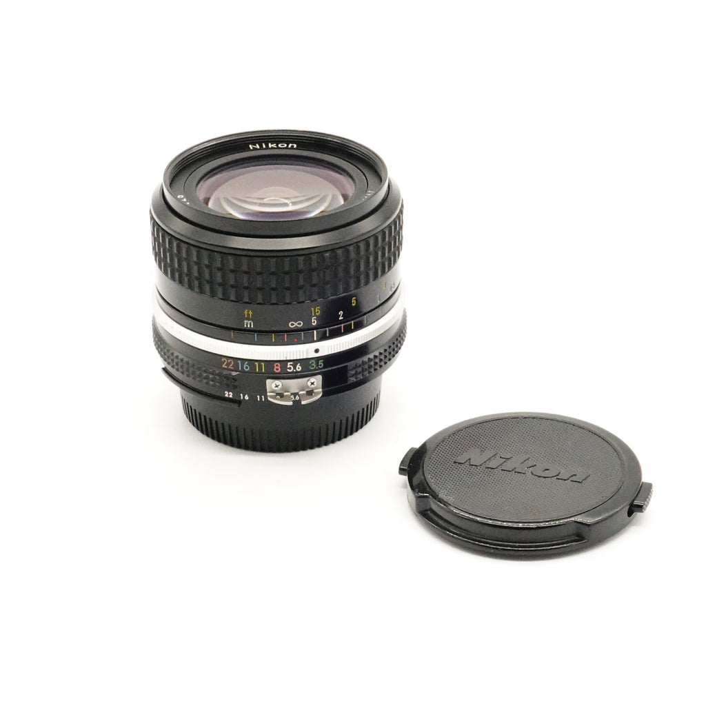Pre-Owned Nikon Nikkor 28mm f/3.5 W/Caps SN: 1945626 (Second Hand)