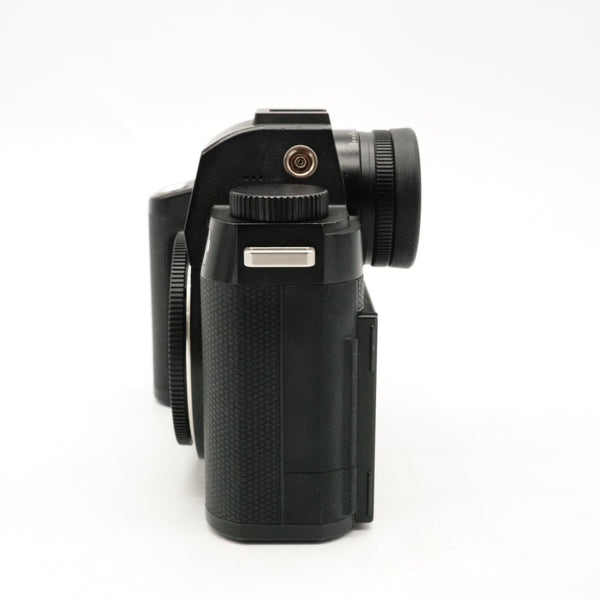 Pre-Owned Leica SL3 Mirrorless Digital Camera Body With Box, Cable, Strap, Battery, Body Cap SN: 6010732 (Second Hand)