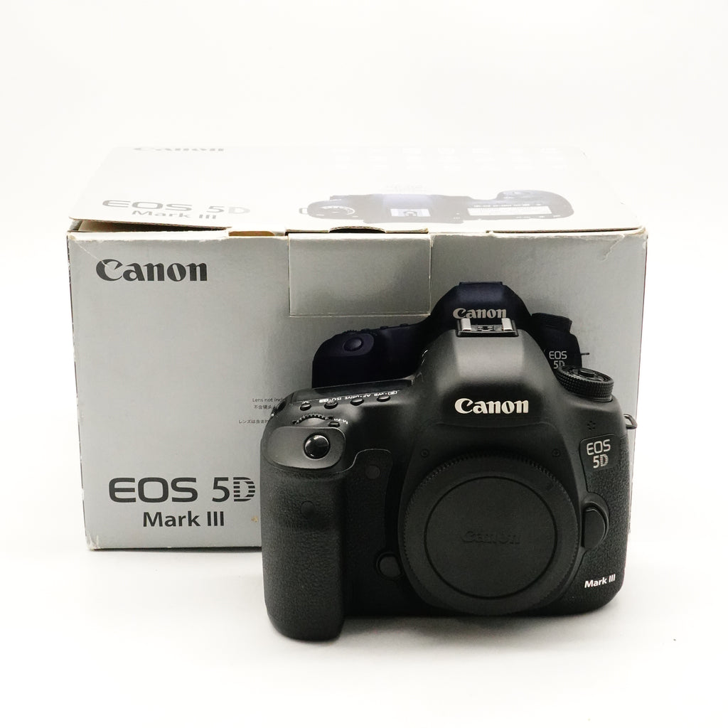 Pre-Owned Canon EOS 5D Mark III With Box, Battery, Manuals, Charger, Strap SN: 205020000794 (Second Hand)