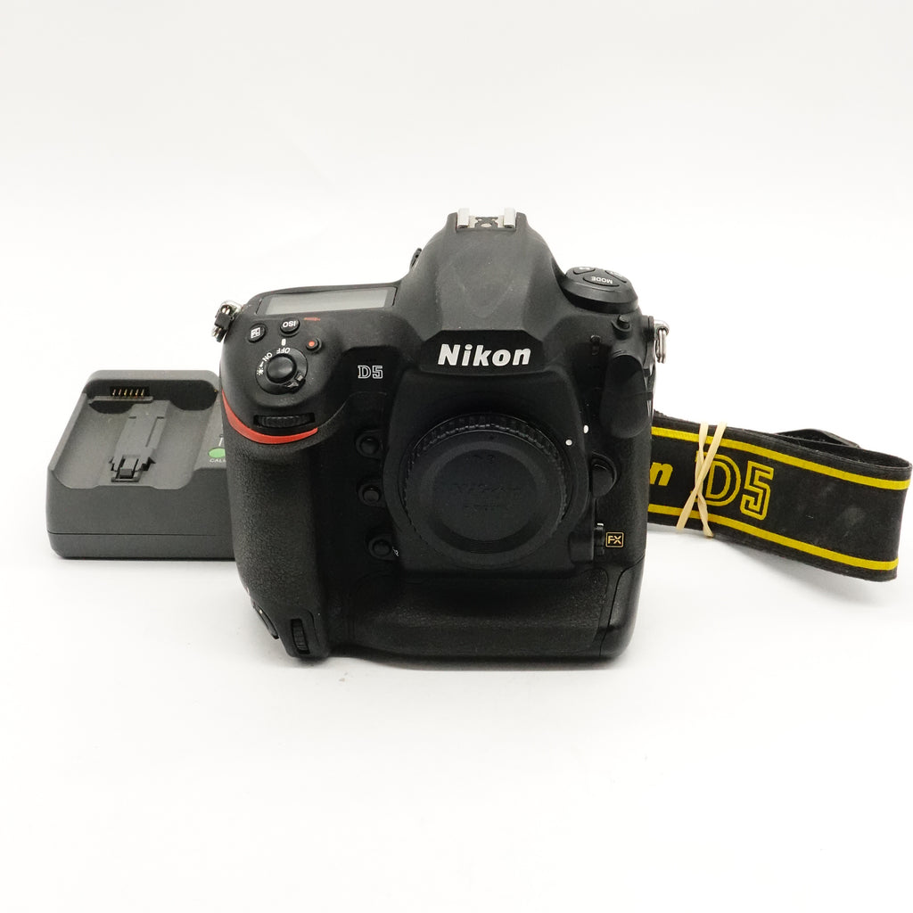 Pre-Owned Nikon D5 XQD Digital SLR Body With Battery, Charger & Strap SN: 6007294 (Second Hand)