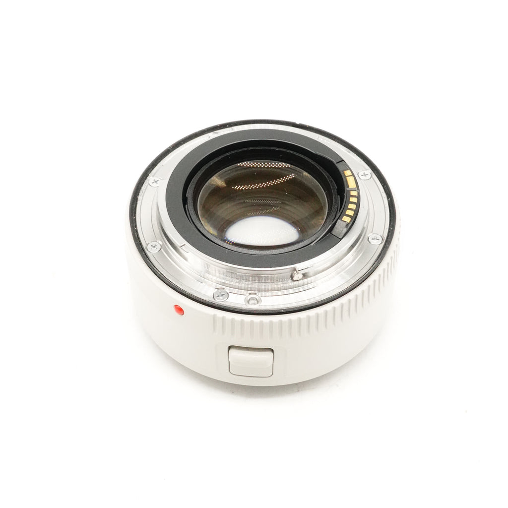 Pre-Owned Canon EF 1.4x III Extender With Rear Cap SN: 790002148 (Second Hand)