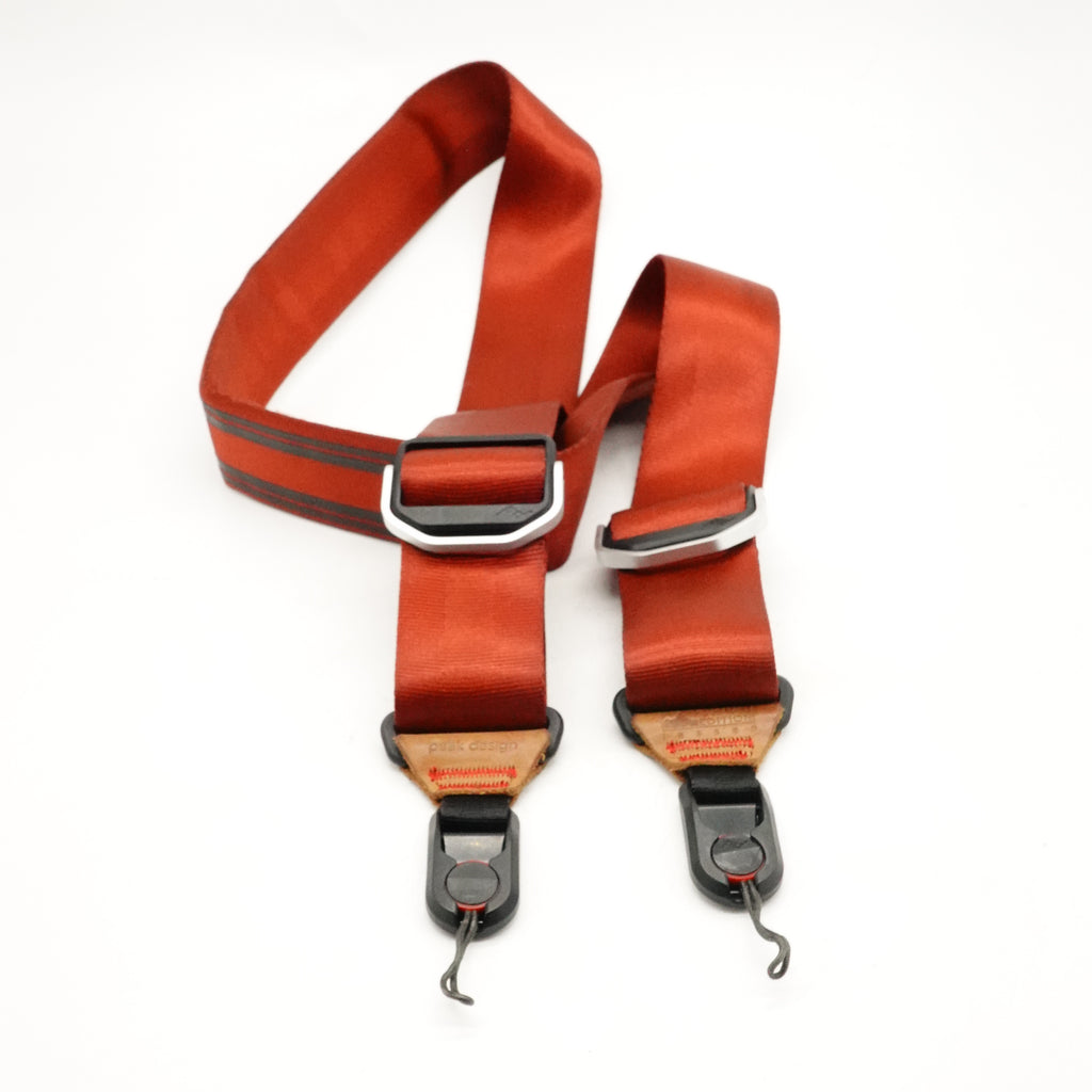 Pre-Owned Peak Design Slide Summit Edition (RED) (Second Hand)