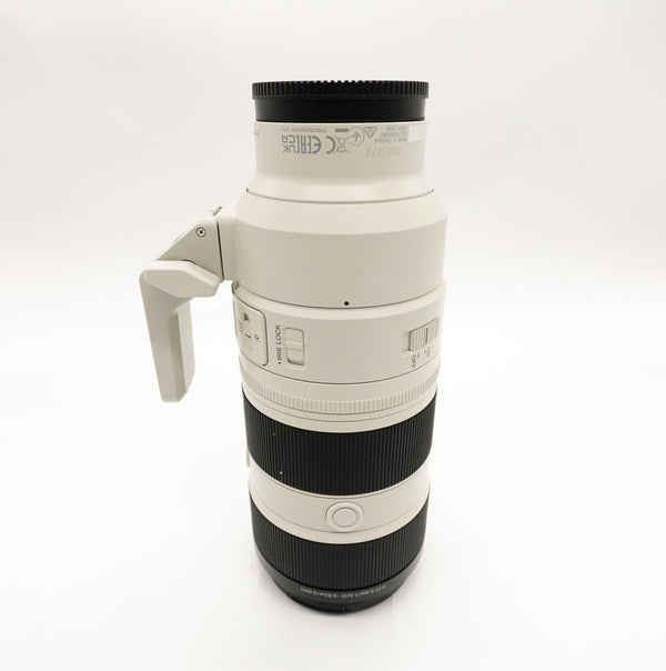 Pre-Owned Sony 70-200mm f/2.8 GMII Box and all accessories (Hood Damaged) SN: 2025277 (Second Hand)