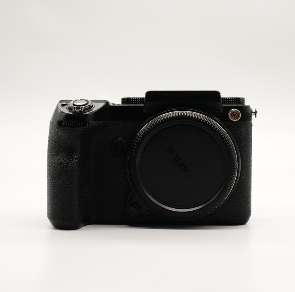 Pre-Owned Fujifilm GFX 50S Medium Format Camera W/Box, charger, spare battery SN:71005058 (Second Hand)