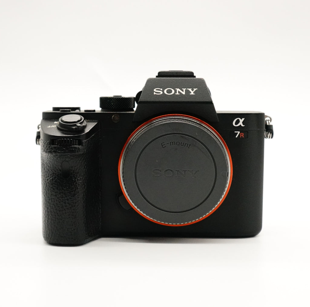 Pre-Owned Sony A7R II Mirrorless Camera w/Box Strap & Caps 4485493