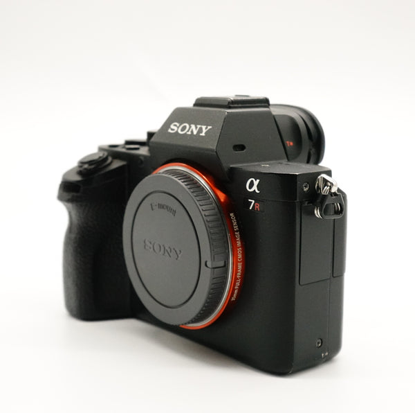 Pre-Owned Sony A7R II Mirrorless Camera w/Box Strap & Caps 4485493