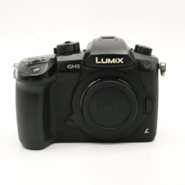 Pre-Owned Panasonic Lumix GH5 Mirrorless Digital Compact Pro Camera Body With Box. Charger, Battery SN: WH7HB002049 (Second Hand)
