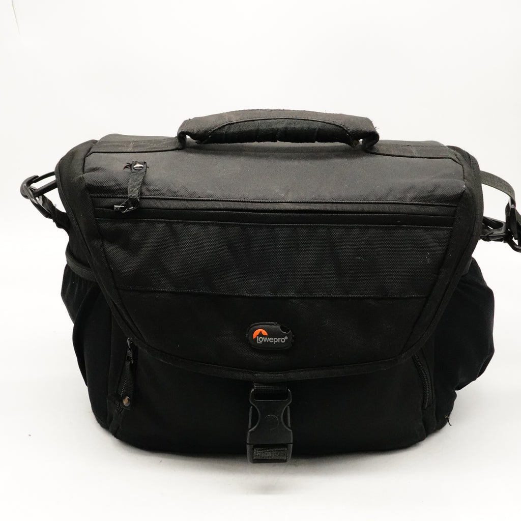 Pre-Owned LowePro Nova 190 AW Bag (Second Hand)