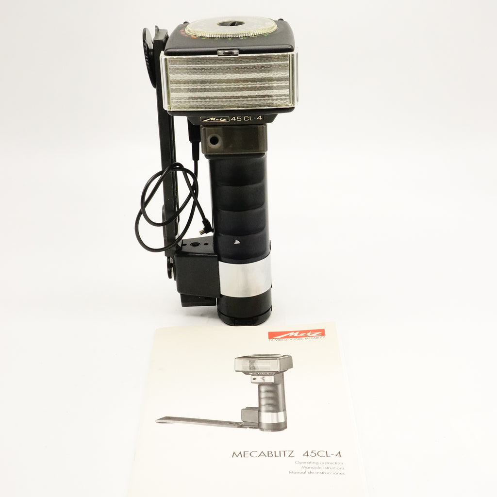 Pre-Owned Metz CL 45 CL-4 Flash With Diffuser, Manual, Cable, Battery Cage SN: 415507 (Second Hand)