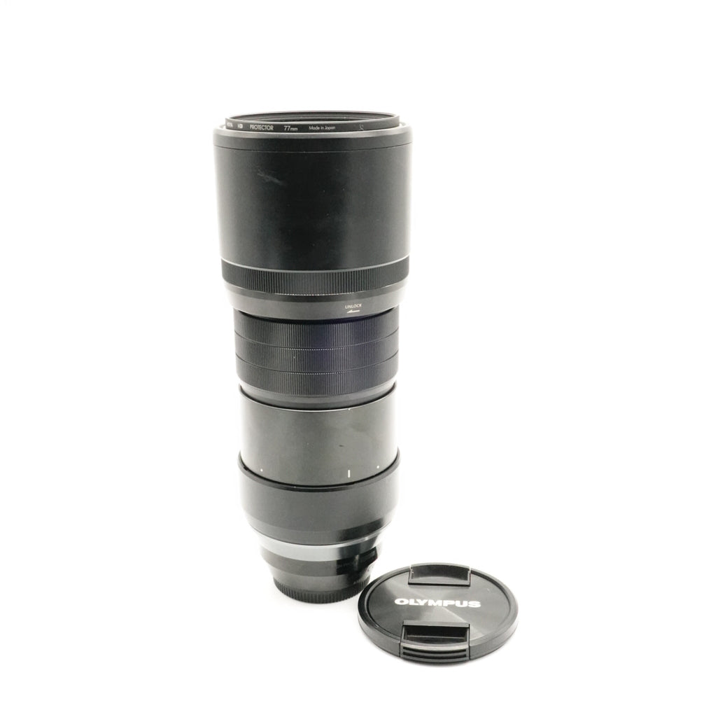 Pre-Owned Olympus M.Zuiko Digital 300mm f/4 IS PRO Lens Caps SN:ACA005027 (Second Hand)