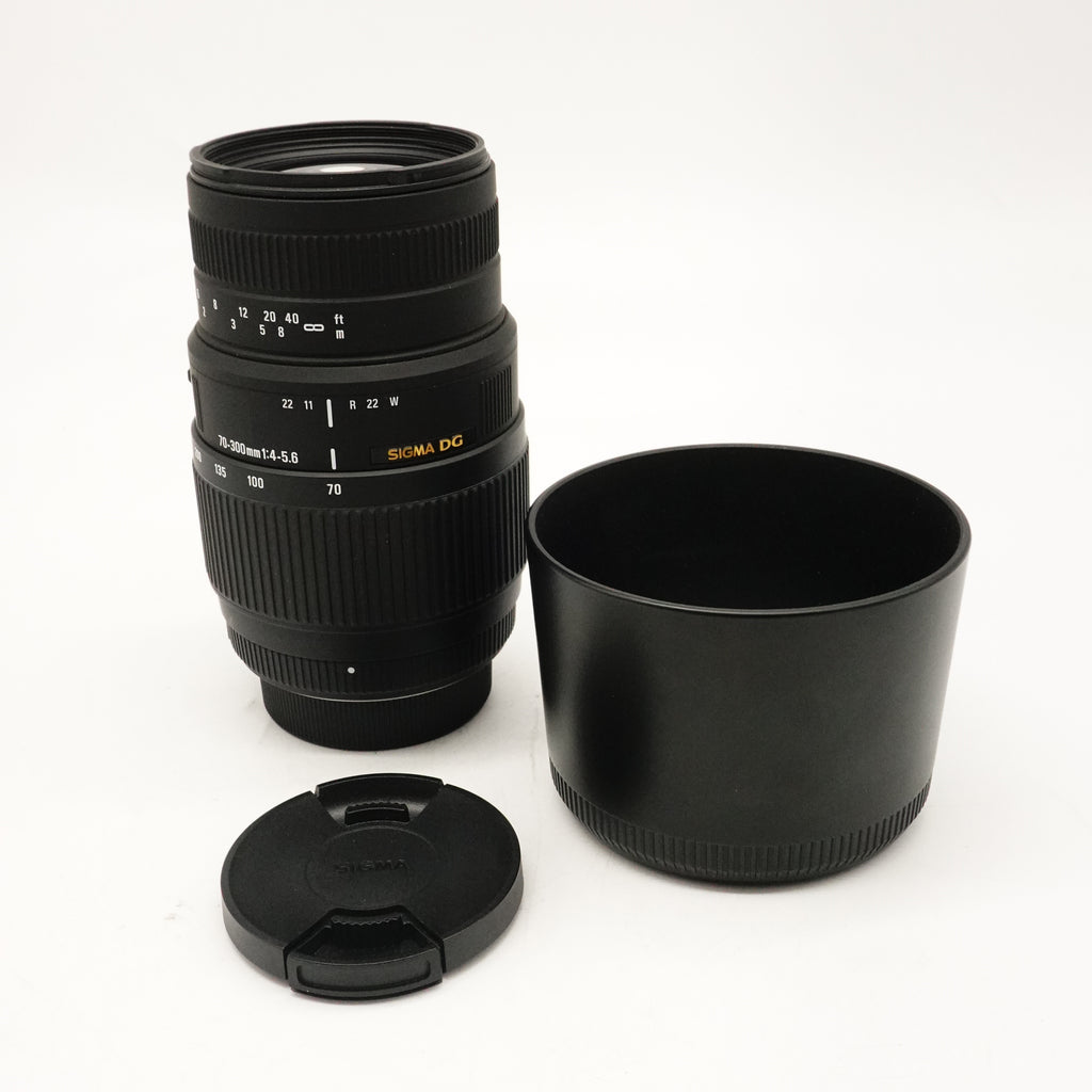 Pre-Owned Sigma DG 70-300mm F/4-5.6 Lens With Caps & Hood (Second Hand)