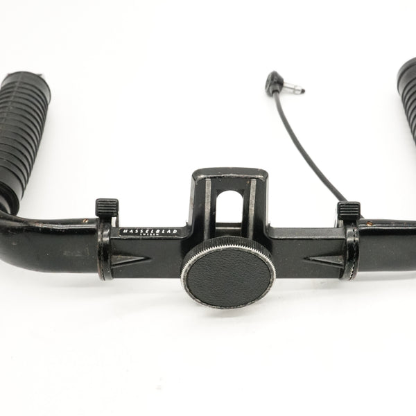 Pre-Owned Hasselblad Double Handgrip 46132 For 500ELM, 500ELX, 553ELX (Second Hand)