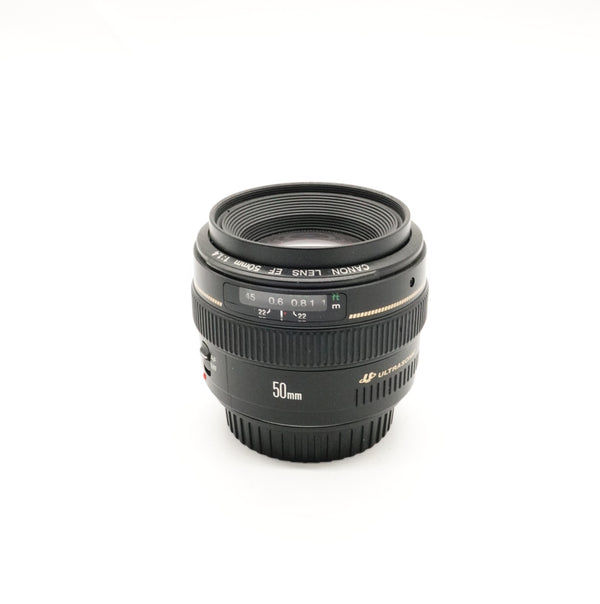Pre-Owned Canon EF 50mm f/1.4 USM Lens with Rear Cap & Hood 10892036 (Second Hand)