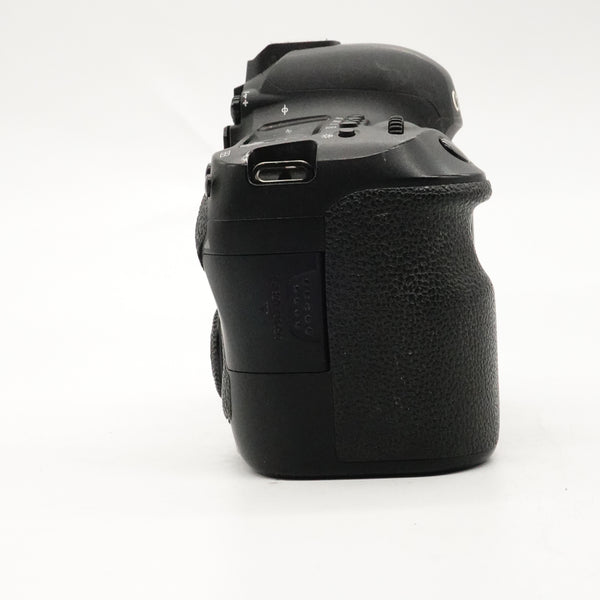 Pre-Owned Canon EOS 6D Mark II DSLR Body SN: 045051001343 (Second Hand)