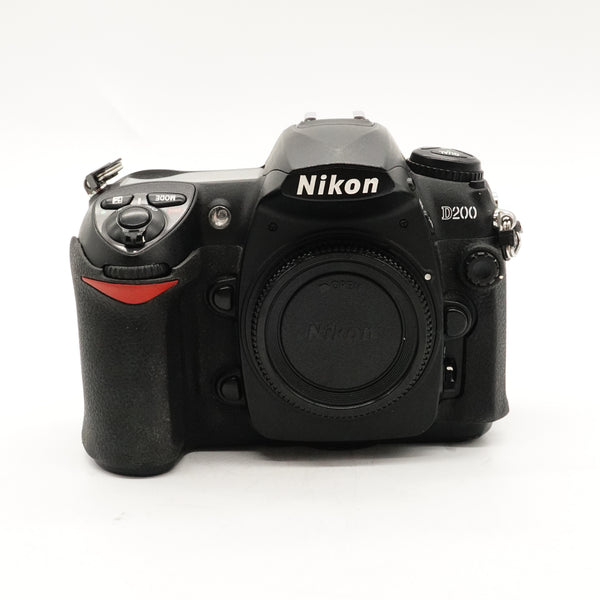 Pre-Owned D200 DSLR Body With Strap, Battery & Charger SN: 2132243 (Second Hand)