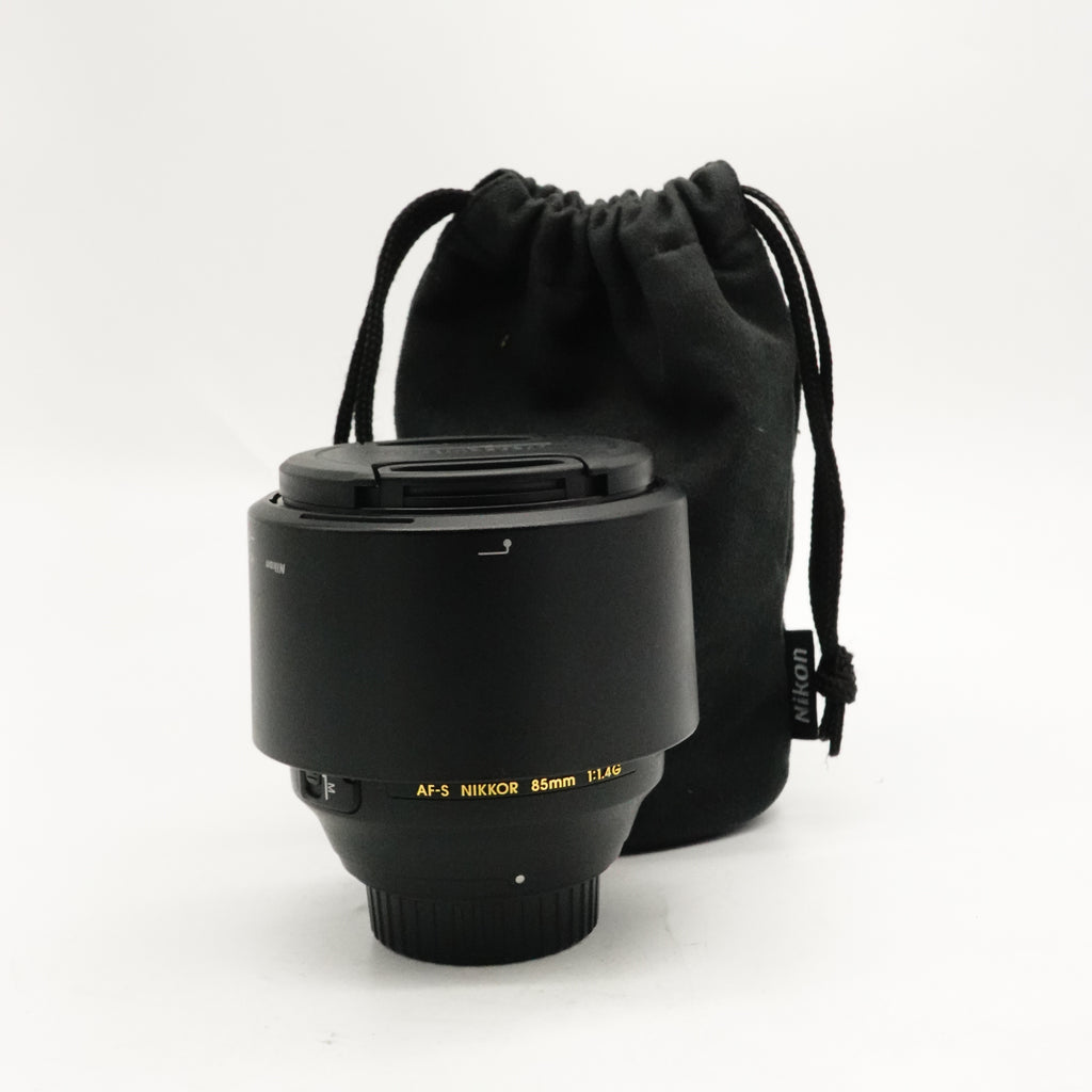 Pre Owned Nikon AF-S 85mm f/1.4G Lens W/ Caps & Hood SN:240416