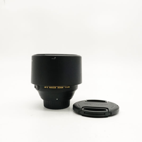 Pre Owned Nikon AF-S 85mm f/1.4G Lens W/ Caps & Hood SN:240416