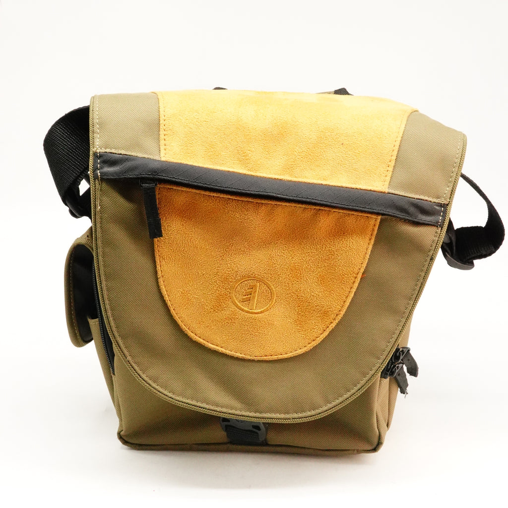 Pre-Owned Tamrac Suede Side Bag (Second Hand)