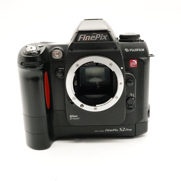 Pre-Owned Fujifilm Finepix S2Pro With Body Cap, 1GB CF Card SN: 41L04061 (Second Hand)