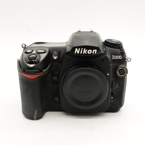 Pre-Owned Nikon D200 DSLR Body With Strap Battery & Charger SN: 6010550 (Second Hand)