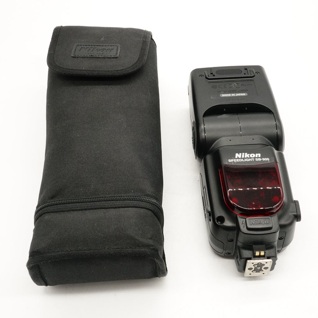 Pre-Owned Nikon SB-900 Speedlite With Case SN: 2226093 (Second Hand)
