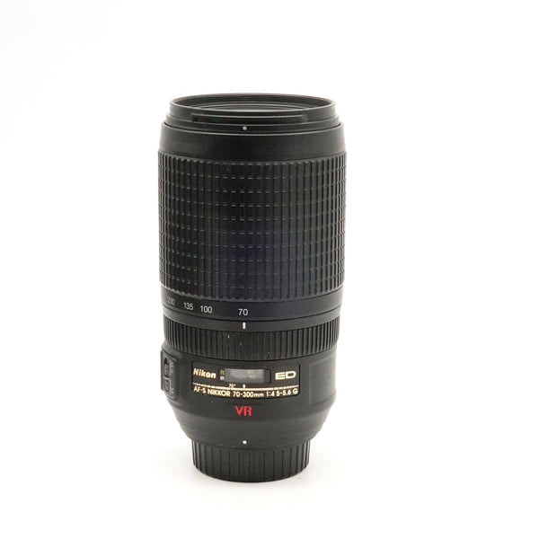 Pre-Owned Nikon AF-S NIKKOR 70-300mm f/4.5-5.6G IF-ED VR Lens With F&R Caps, Hood SN: 2924441 (Second Hand)