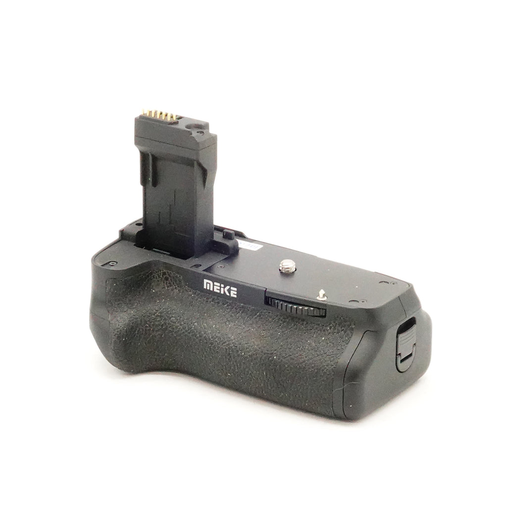 Pre-Owned Meike MK-760 Battery Grip for 750D SN: 919D080321 (Second Hand)
