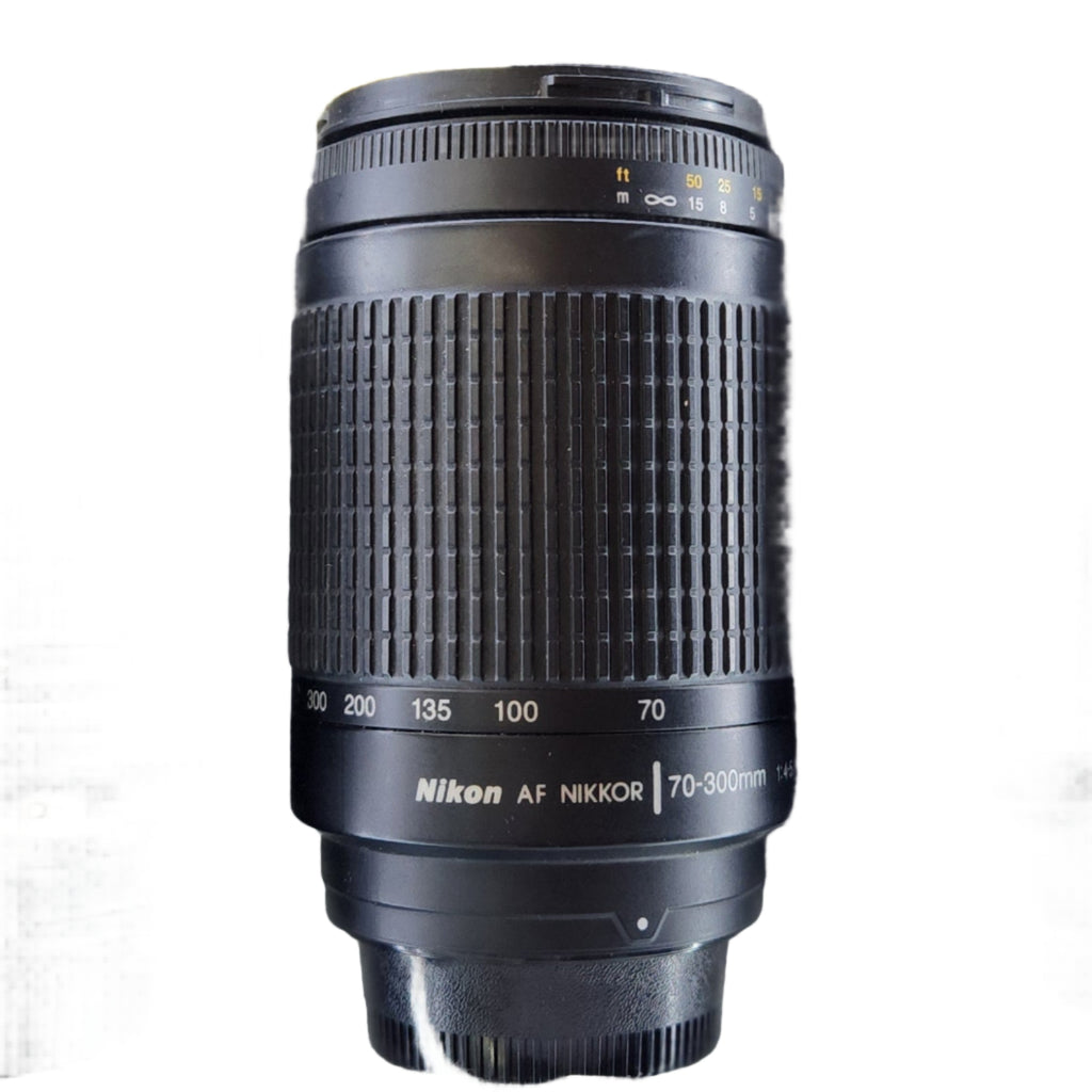 Pre-Owned Nikon 18-300mm f/3.5-5.6 VR DX Lens w/Caps 2177769