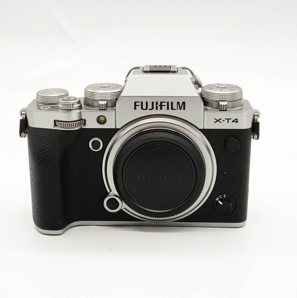Pre Owned FUJIFILM X-T4 Mirrorless Body, Silver in Box with Accessories SN: IDQ10179