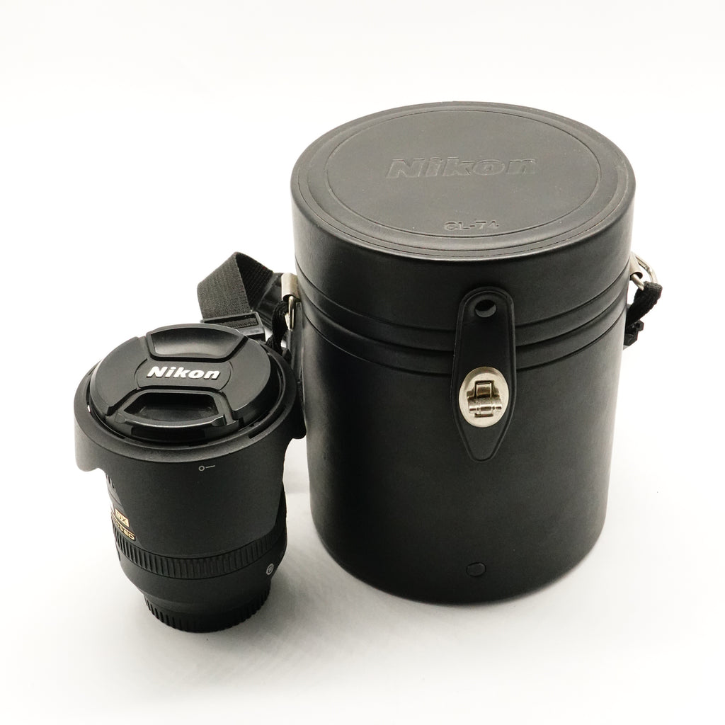 Pre-Owned Nikon AF-S NIKKOR DX 18-200mm f/3.5-5.6 G ED with Cap, Hood & Hard Case SN: 2702798 (Second Hand)