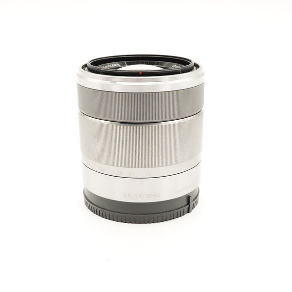 Pre-Owned Sony E 18-55mm f/3.5-5.6 Silver With Caps and Hood  SN: 3126840 (Second Hand)