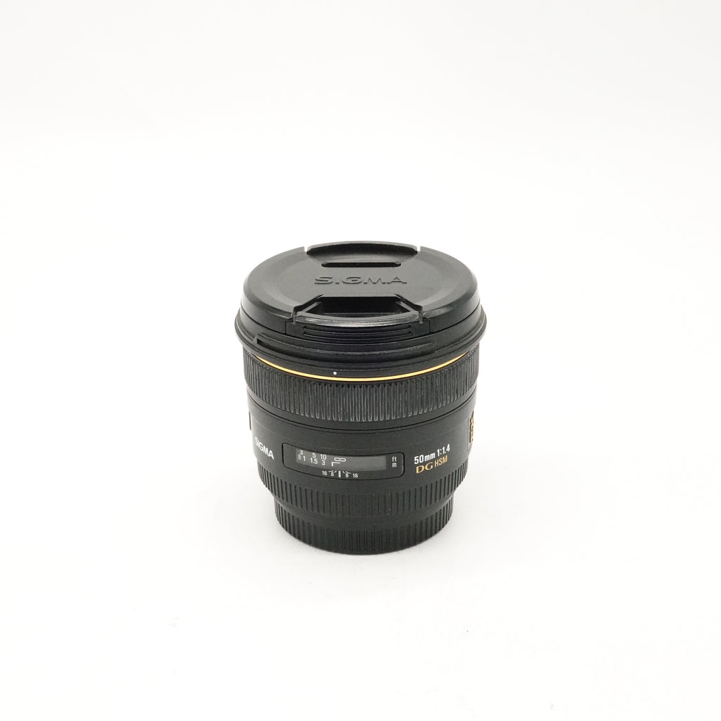 Pre-Owned Sigma 50mm f/1.4 DG HSM Lens for Canon SN: 13523795 with Caps (Second Hand)