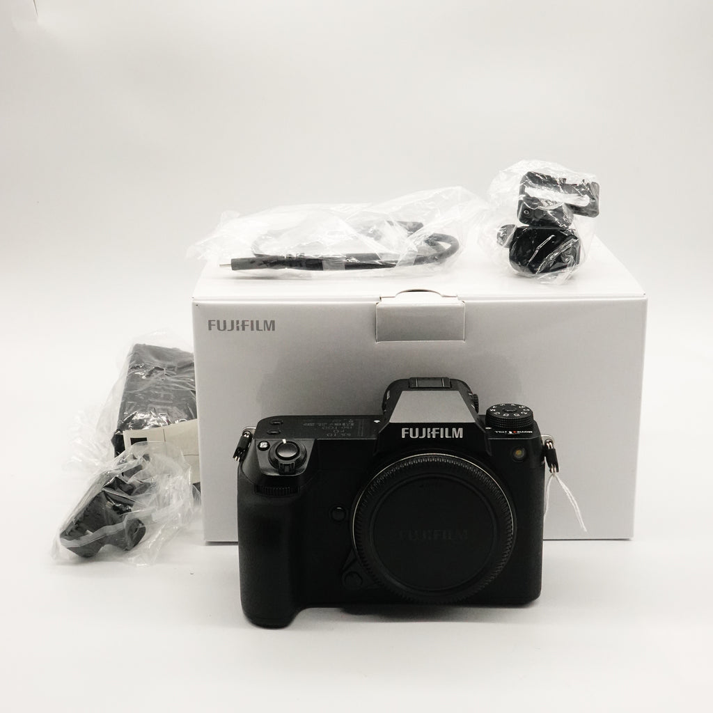 Pre-Owned FUJIFILM GFX 100S Body Mint in Box S: 11004563 (Second Hand)