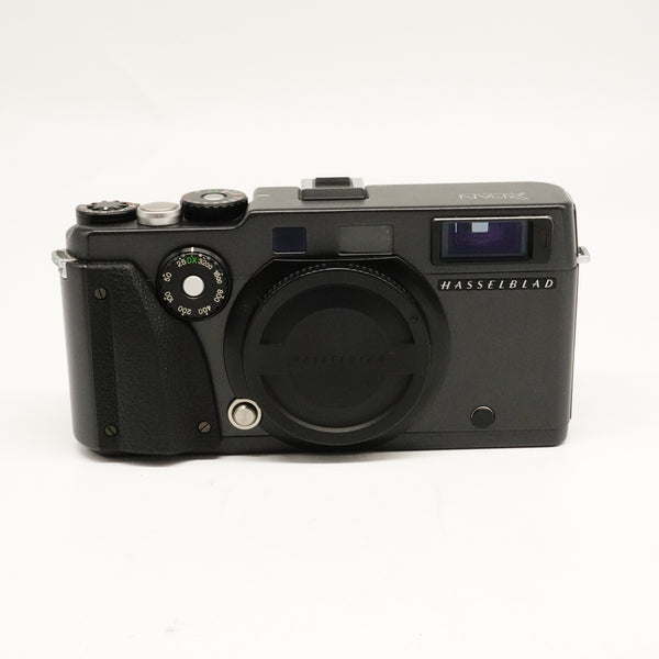 Pre-Owned Hasselblad X-Pan Body Kit with 45mm f/4, 90mm f/3.5, Center 49mm Filter, UV Sky 49mm Filter, Caps, Strap, Batteries SN: 11EE18598/8YEE18737/8ZER11264 (Second Hand)