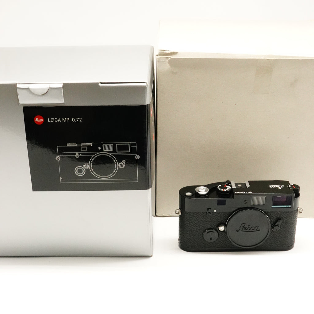 Pre-Owned Leica MP 0.72 Black Paint Made in 2022, AS NEW, One Owner from New SN: 5675336 (Second Hand)