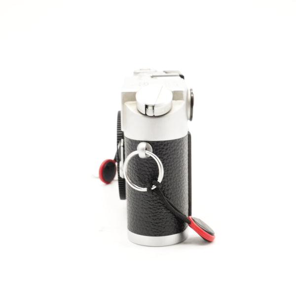 Pre-Owned Leica  M4 Camera, Silver With Body Cap SN: 1179466 (Second Hand)