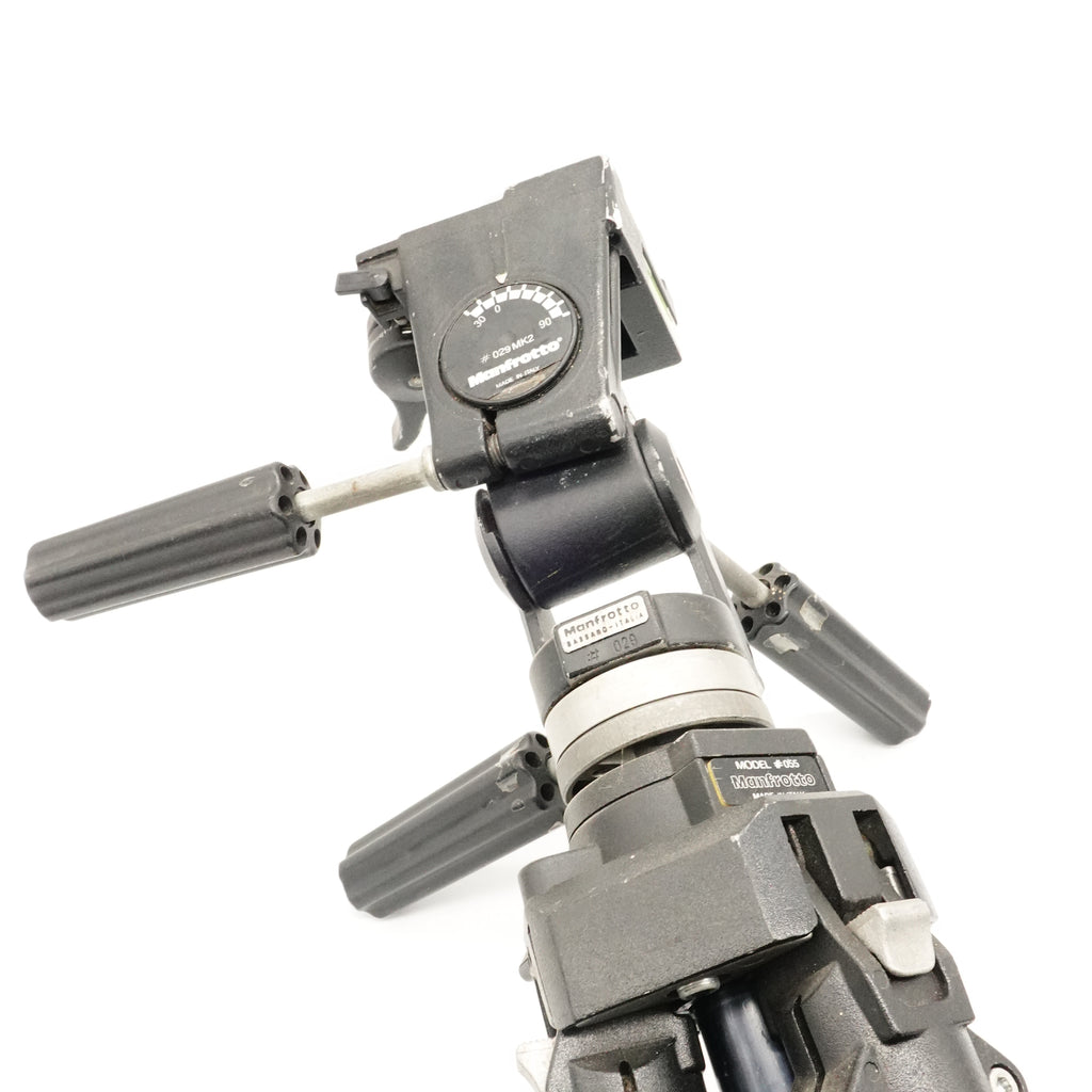Pre-Owned Manfrotto 055 Tripod with 029 Head With Plate (Second Hand)