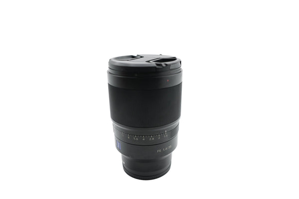 Pre-Owned Sony FE 35mm f/1.4 ZA Lens w/Box Caps Manuals & Bag 0206893