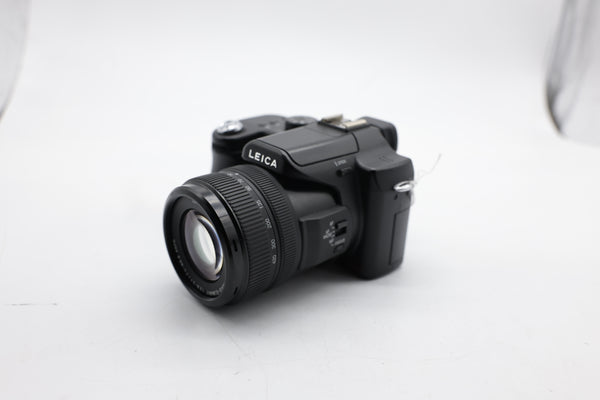 Leica V-Lux 1 with Battery Caps Strap Hood Plus NEW Charger 3140620 (Second Hand)