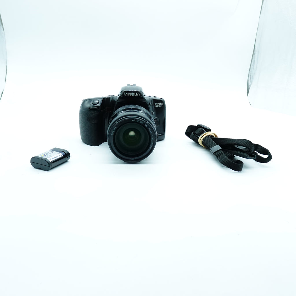 Dynax 500 si Film Camera W/ 28-105mm lens