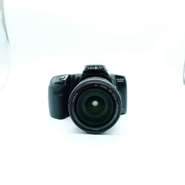 Dynax 500 si Film Camera W/ 28-105mm lens
