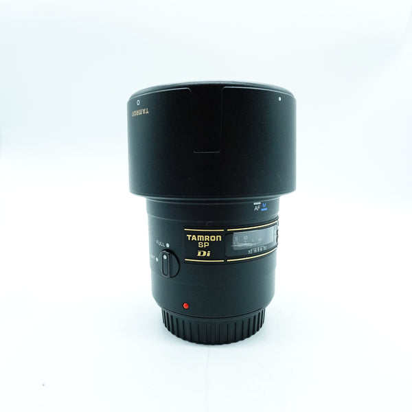 Pre Owned Tamron 90mm f2.8 AF SP Di 1:1 Macro Canon Mount W/ Hood & R Cap S: 625563