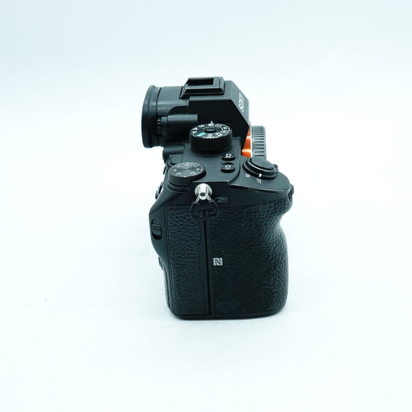 Pre-Owned Sony A7R III Body with Battery SN: 4484361 (Second Hand)